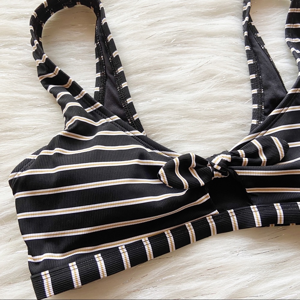 NEW Body Glove May Black Striped Tie Front Bralette Bikini Top Size Small S - Picture 3 of 7